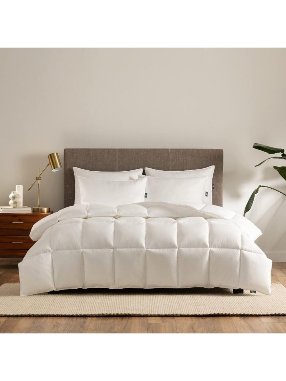 Cozy All-Season Down Alternative Comforter for King/Cal King Beds - Soft & Warm